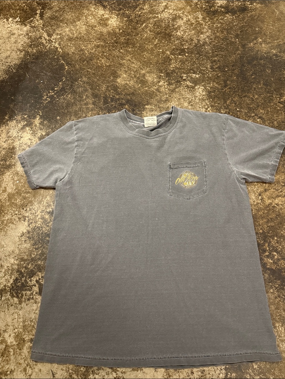 Gray Short-Sleeve Pocket Tee - Women's